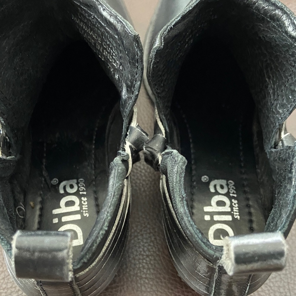Diba's Skylar Black and Silver Ankle Booties, size 7.5M - Picture 10 of 13